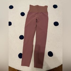 Vuori Leggings size Small
